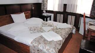Отели типа «постель и завтрак» Vila Elitte Predeal Предял Стандартный двухместный номер с 1 кроватью-5
